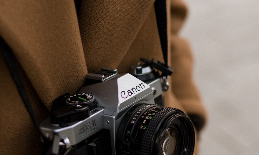 Black and Gray Canon SLR Camera .pexels